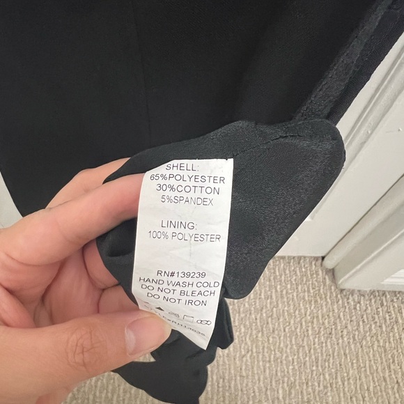 🚨($8 for Live Show only!) DO+BE Black Knot Front Crop Top - Picture 4 of 5